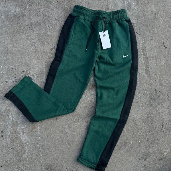 Producto - PANTALÓN NIKE VERDE L-Xl-XXL
