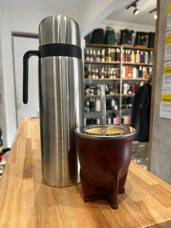 Producto - MATE CAMIONERO + BOMBILLA + TERMO MEDIA MANIJA