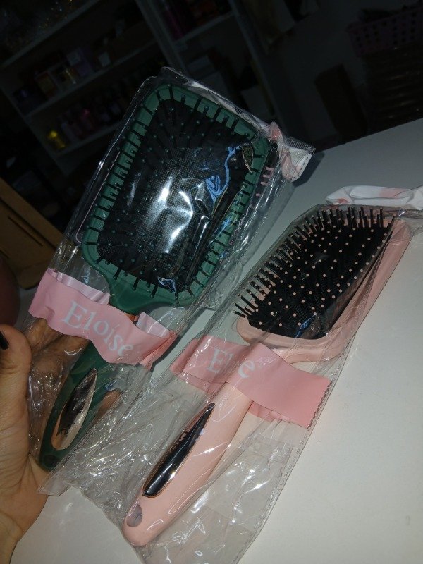 Producto - Cepillo para el pelo cuadrado eloise