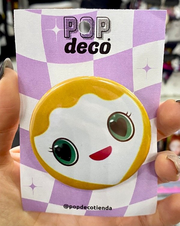 Producto - Pin Lovely amarilla