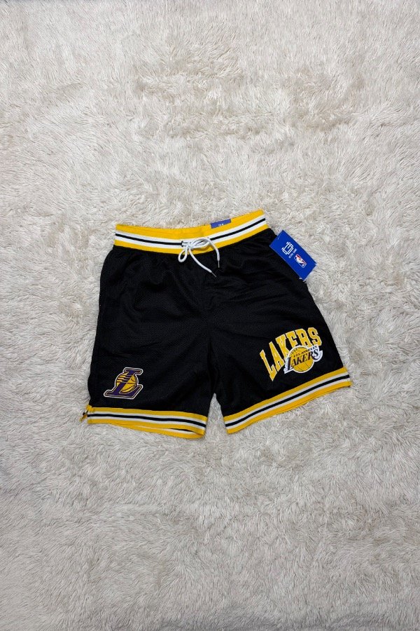 Producto - Short Lakers negro