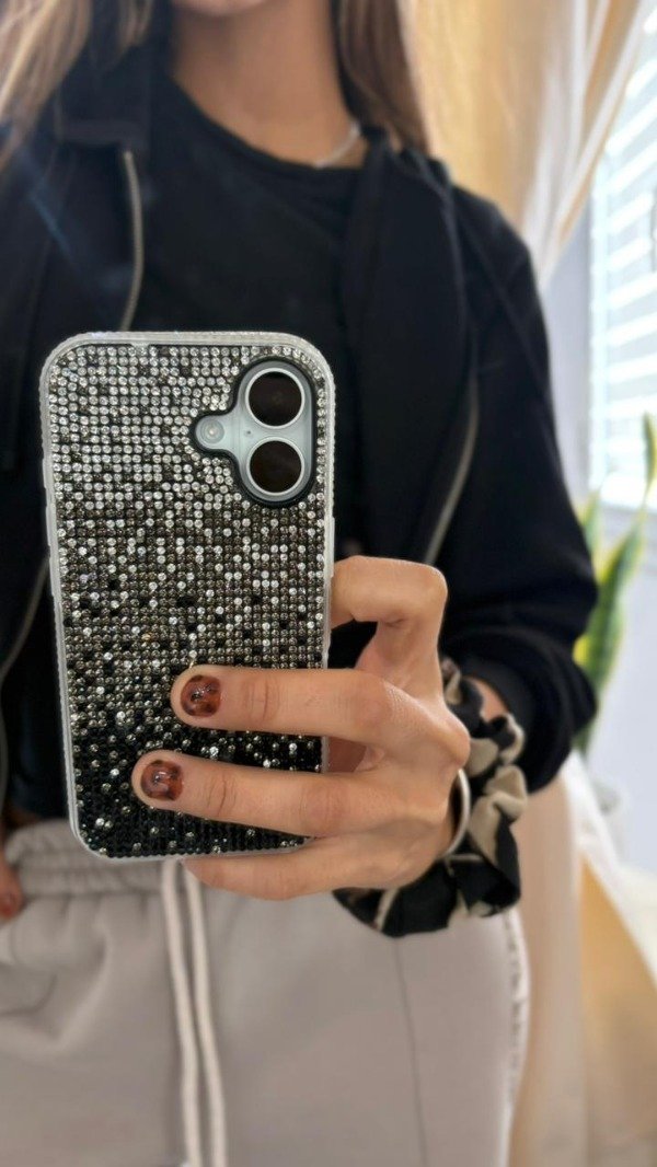 Producto - Funda Brillos Degrade (Iphone 16)