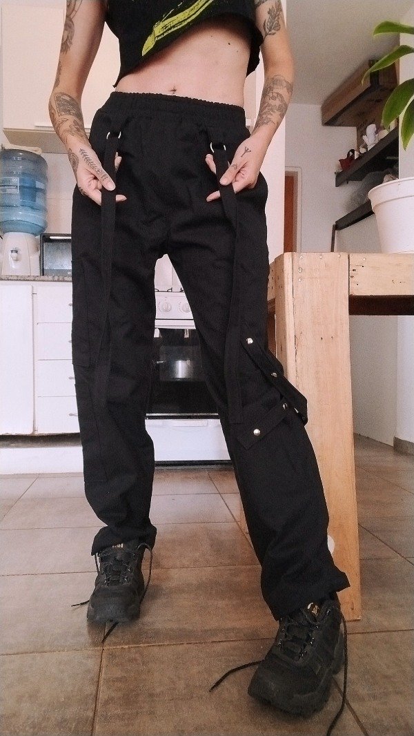 Producto - Cargo negro