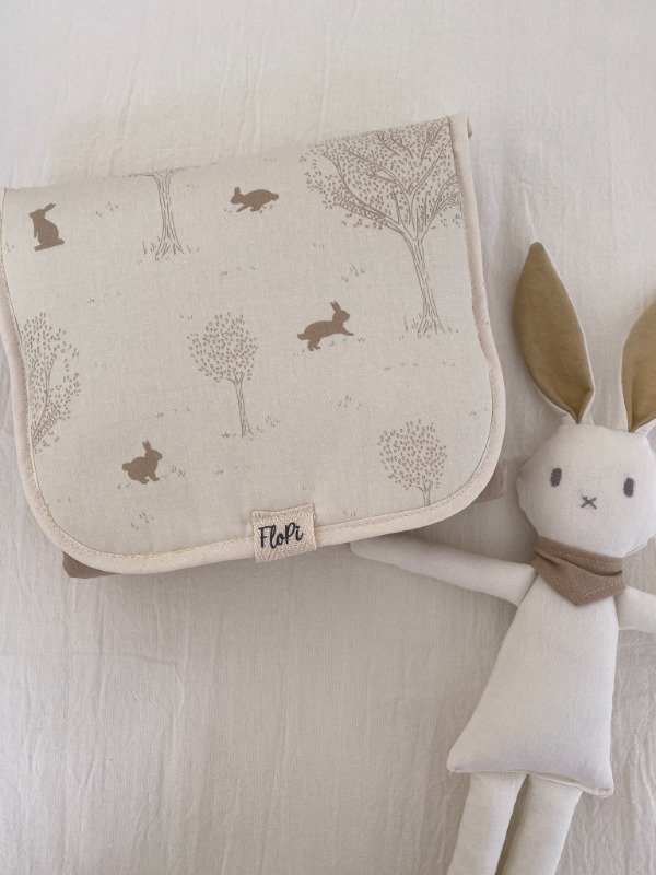 Producto - Cambiador liebres beige