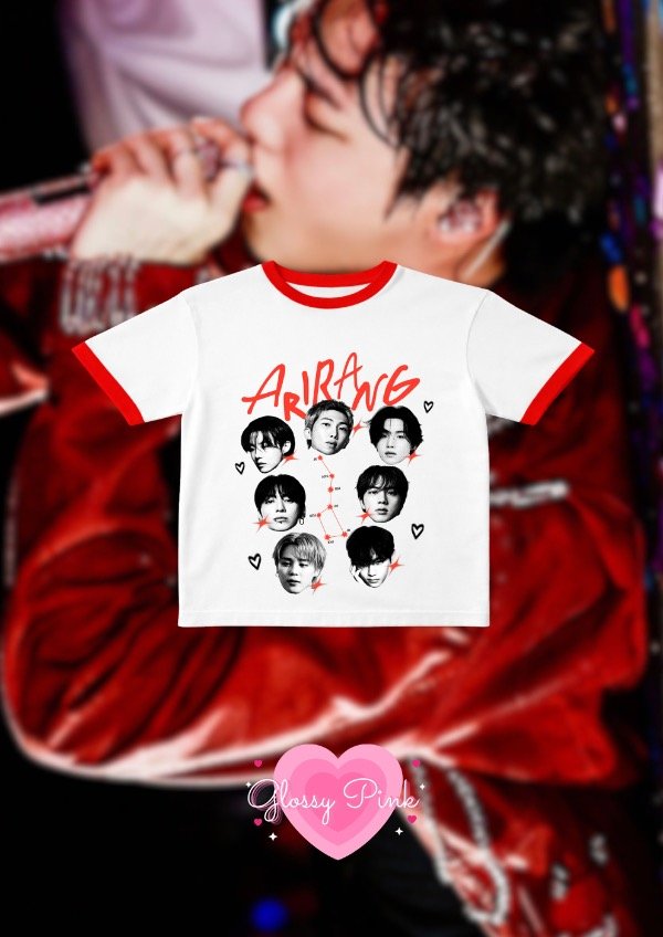 Baby tee detalles rojos Arirang constelación