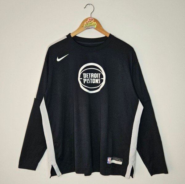 Producto - Casaca Nike x Detroit Pistons