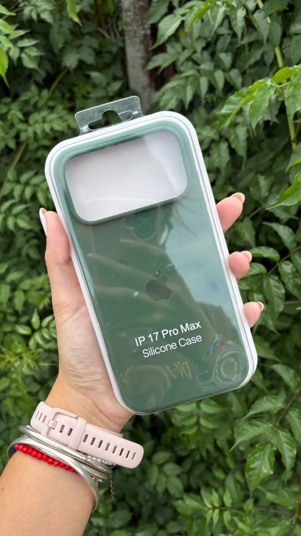 Producto - Silicon case verde militar - iPhone 17pro max