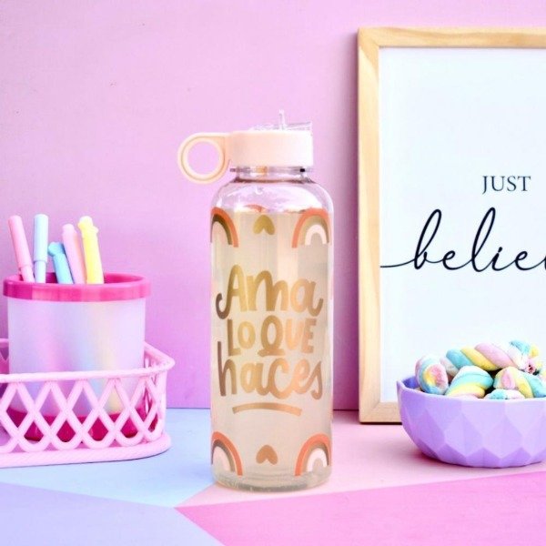 Producto - BOTELLA CON PICO AMA LO QUE HACES