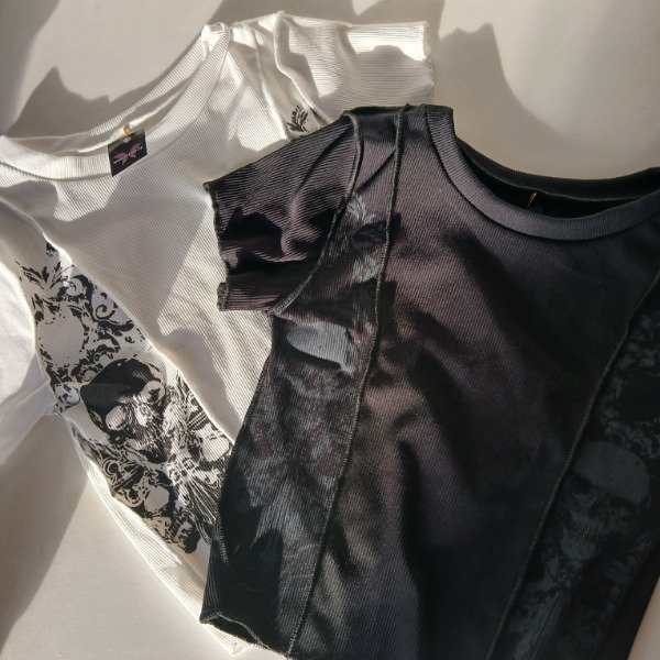 Producto - Remera calaveras ll