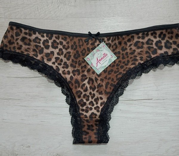 Producto - Cola less de puntilla animal print