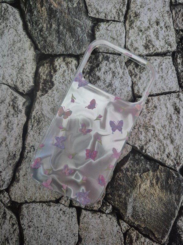 Producto - Funda tpu Holo Iphone 17 Pro mariposas