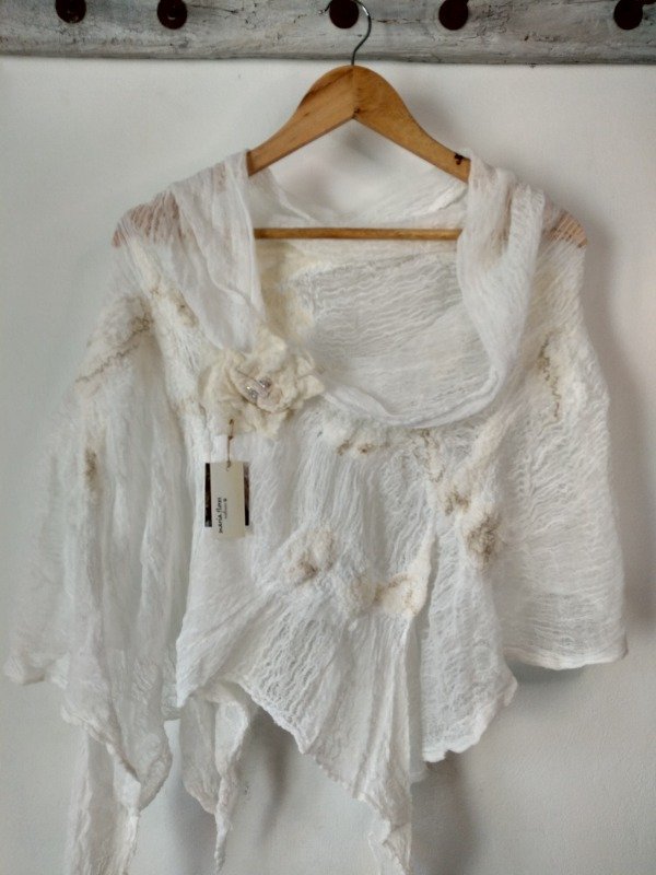 Producto - Pashmina OFF WHITE algodón y fieltro