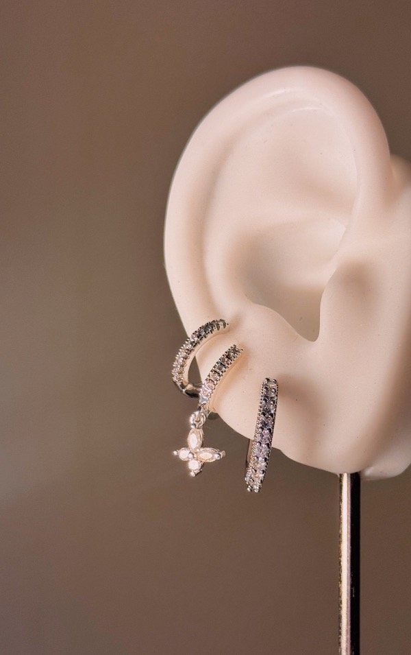 Producto - Argollas colgante mariposa