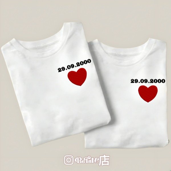 Producto - Remera con Fecha (Bordada)