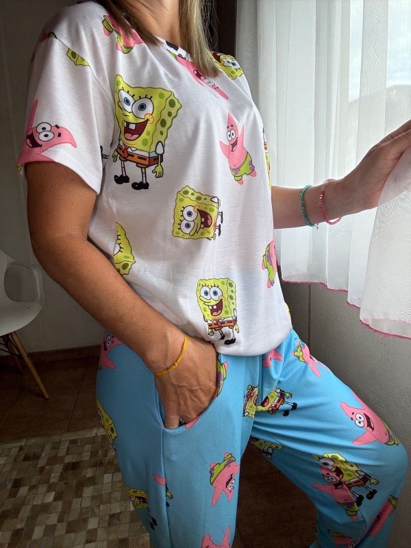 Producto - Pijamas largos adultos Bob esponja