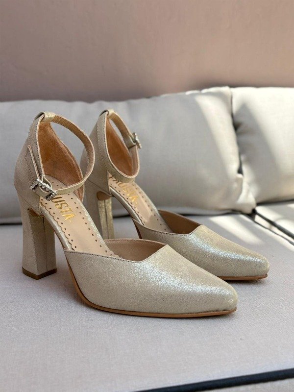 Producto - Sandalias Zara Platino