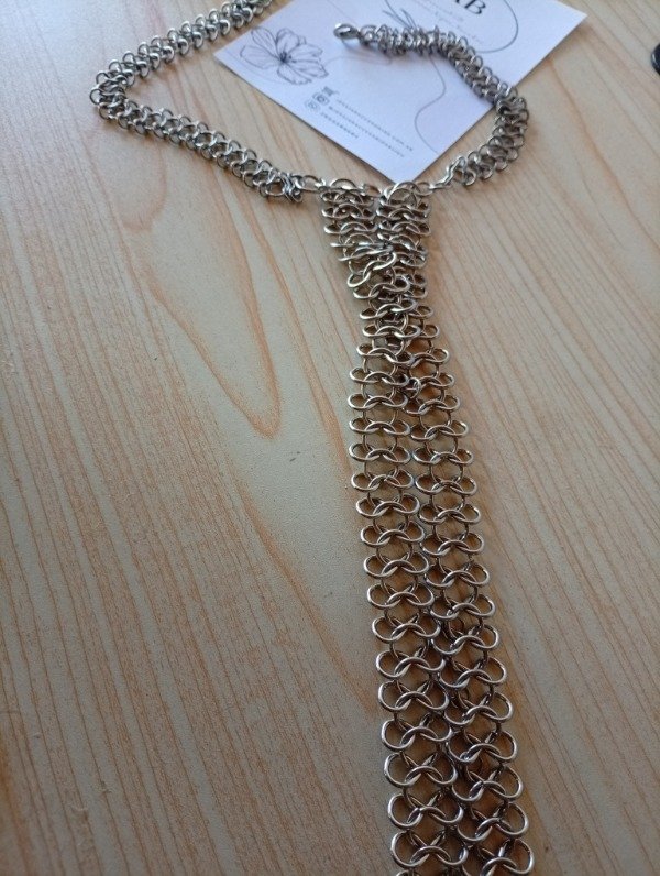 Producto - Collar corbata medieval