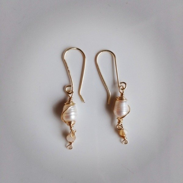 Producto - Aros con perlas de rio