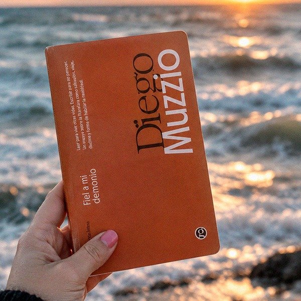 Producto - Fiel a mi demonio - Diego Muzzio