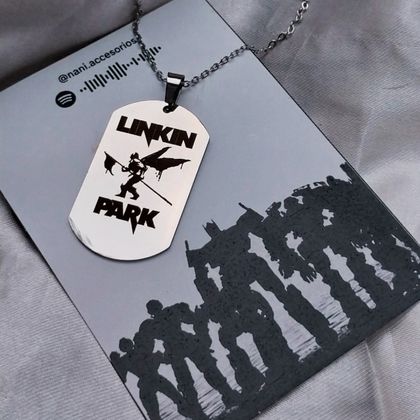 Producto - Collar lp - soldier de costado