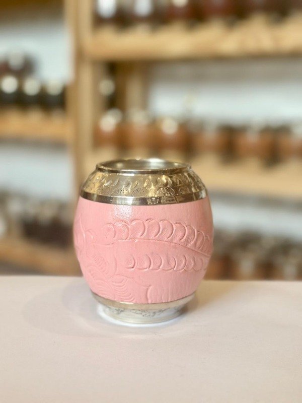 Producto - Torpedo "ROMA" virola alpaca y base alpaca - cuero repujado - ROSA