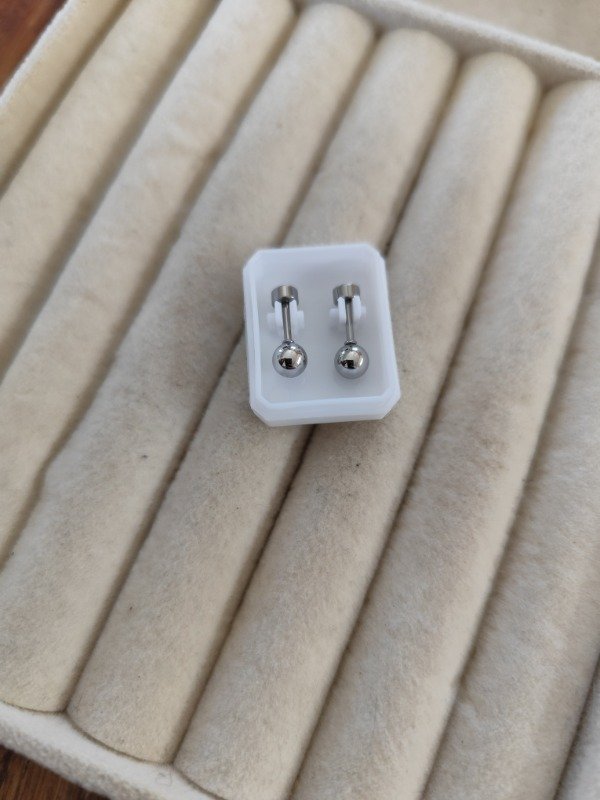 Producto - Aros abridor bolita a rosca. Tamaño L. Acero quirúrgico.