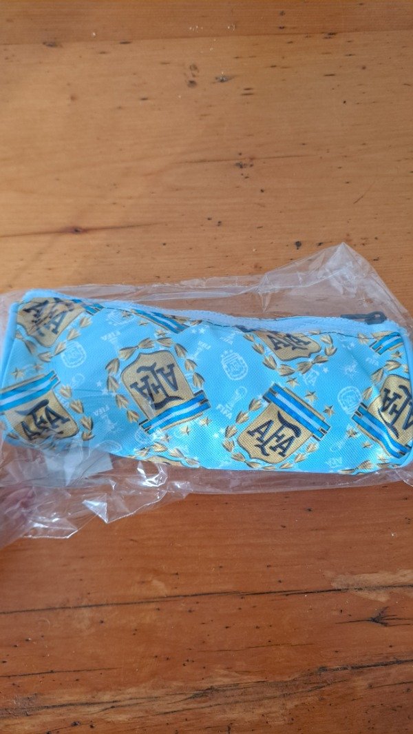 Producto - Cartuchera GRANDE Argentina afa tubo (surtida)