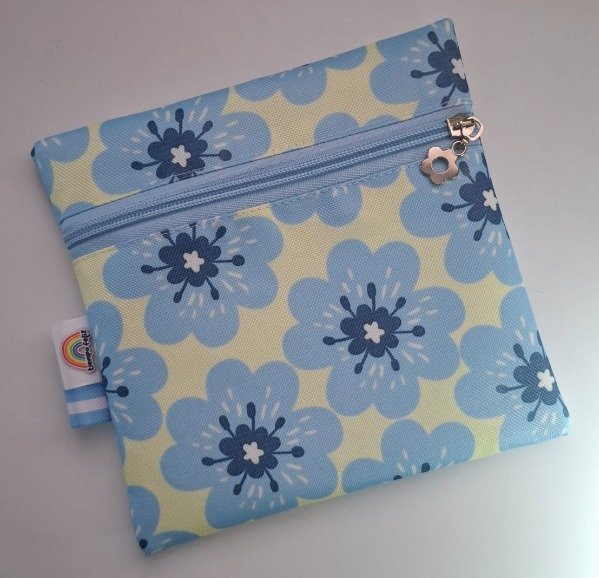 Producto - Sobre Íntimo Flores Celeste