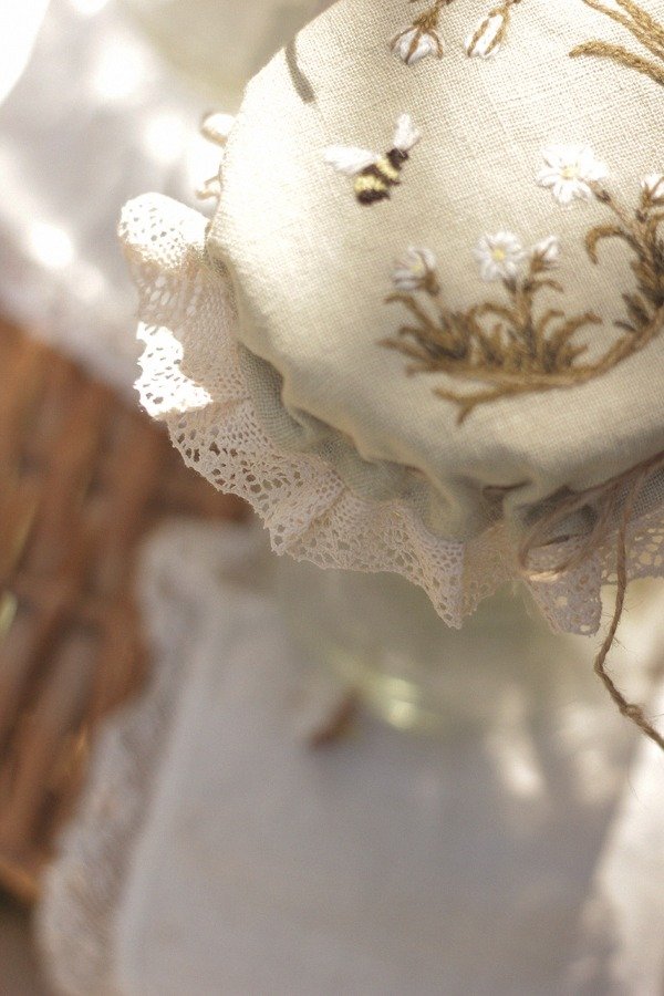 Producto - Bonnets Bordados "Benjamin's Garden" - 7