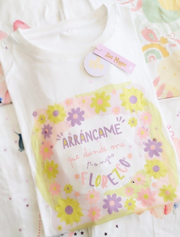 Producto - Remera FLOREZCO vainilla