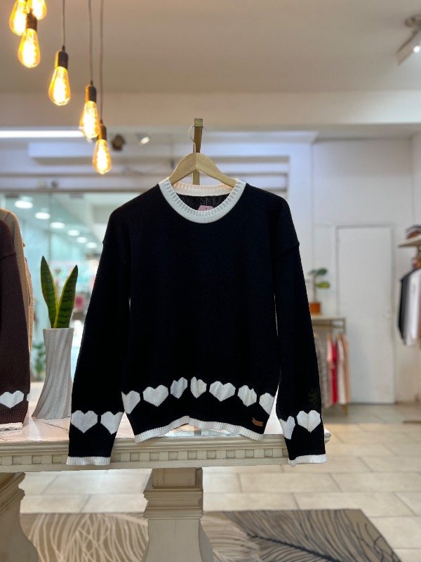 Producto - Sweater de bremer corazones NEGRO 0618 - 0