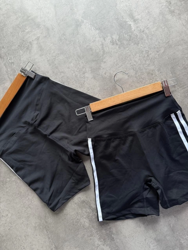 Producto - Short negro 2 líneas
