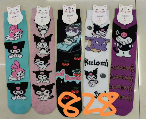 Producto - LW1-0012 MEDIA LARGAS CON DIBUJO DE KUROMI