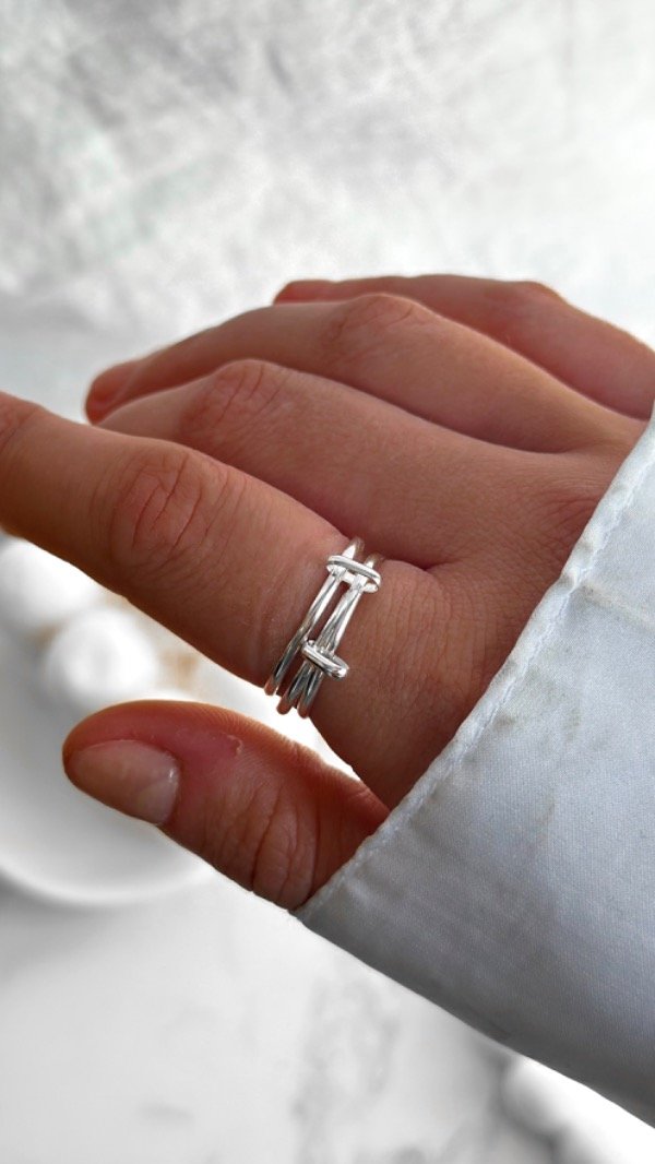 Producto - Anillo cintas triple barrita