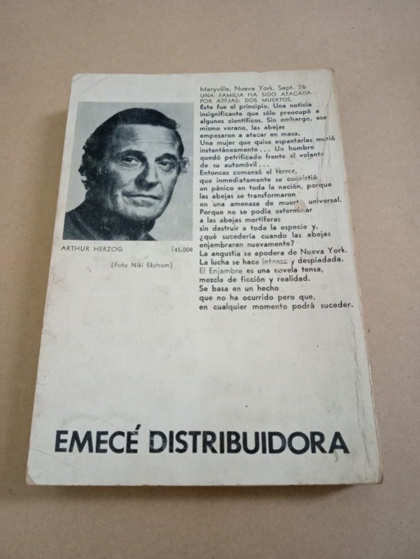 Producto - El enjambre - Arthur Herzog - Emecé 1975 - 1