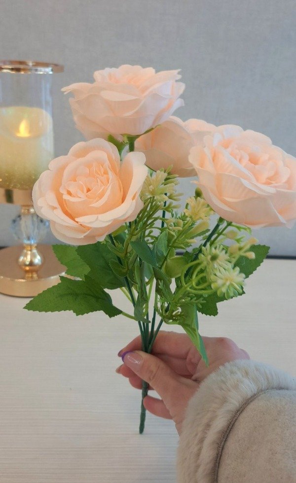 Producto - RAMO DE ROSAS ABIERTAS X5