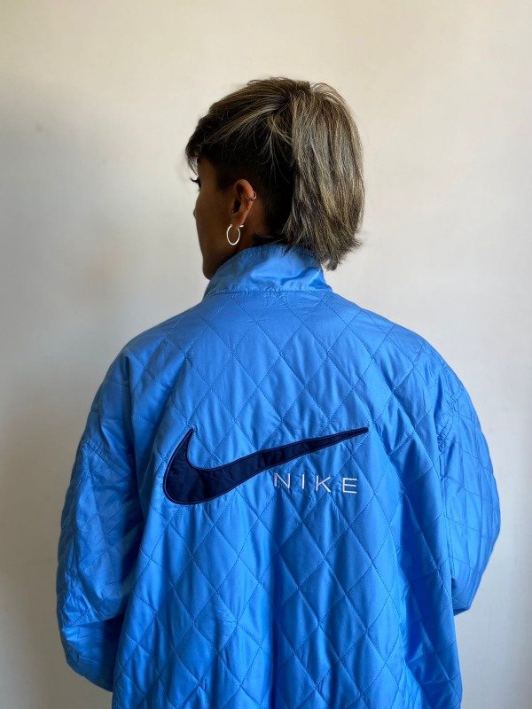 CAMPERA NIKE, BIG SWOOSH celeste - Vintage Mamba