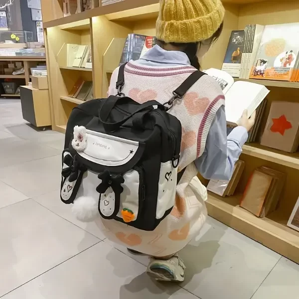 Producto - Bolso Mochila Conejito Kawaii con detalles en peluche