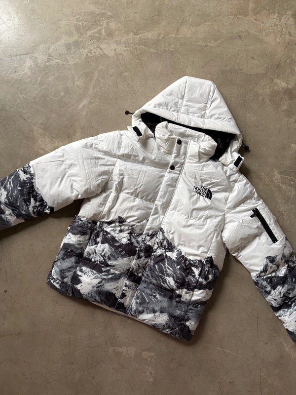 Producto - PUFFER ALASKA TNF CON PIEL blanca