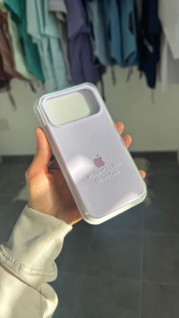 Producto - Silicone Case Lila ( Iphone 17 Pro Max)