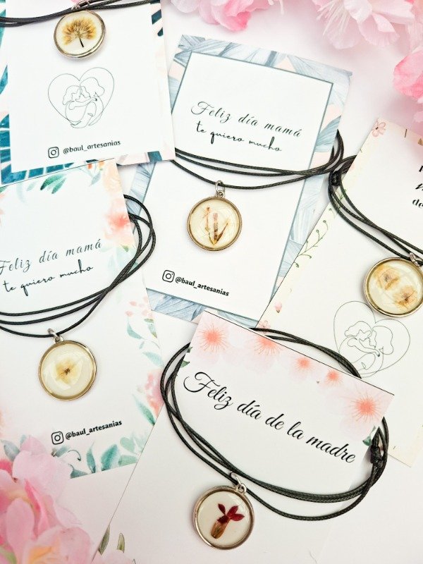 Producto - Collar Flor Día de la madre IV