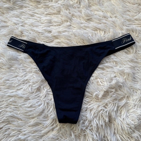 Producto - LESS PINK AND VICTORIA'S SECRET 79