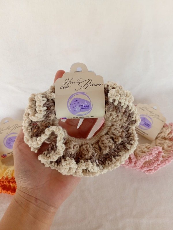 Producto - Pack De 3 Maxi Scrunchies A Crochet Artesanales - 4