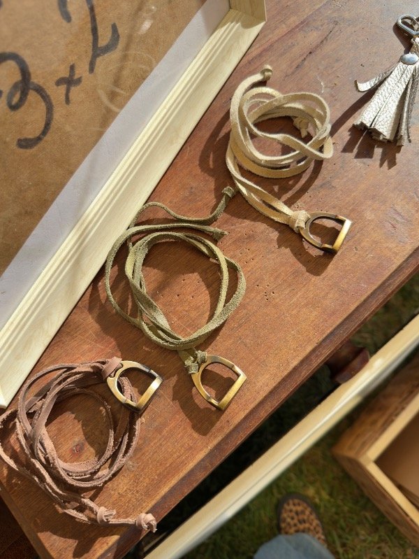 Producto - Collar estribo bronce
