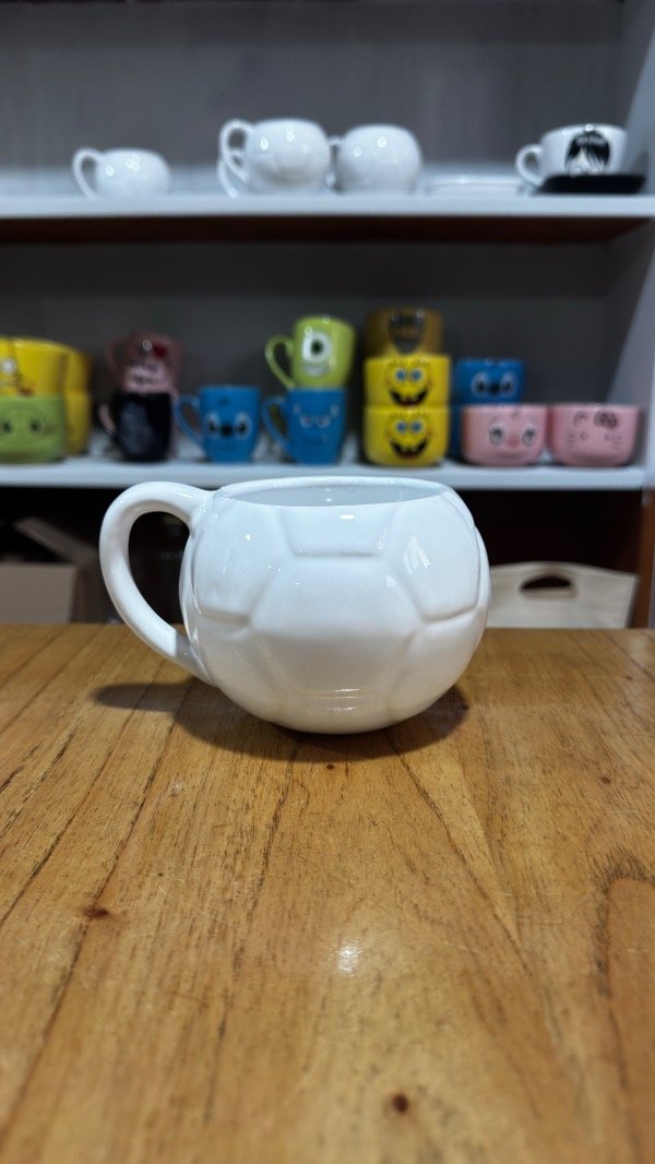 Producto - Taza 3D pelota- LISA