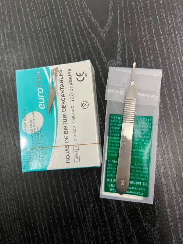 Producto - KIT BISTURI + 100 HOJAS NUMERO 11
