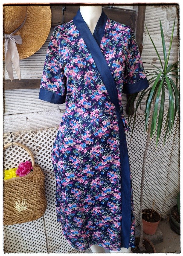 Producto - Deshabillé Vintage Jersey Estampado Azul y fucsia