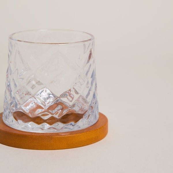 Producto - VASO WHISKY ROMBO CON BASE
