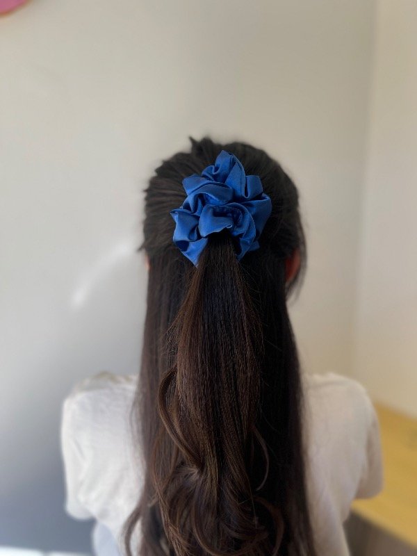 Producto - Scunchie satén azul francia - 1