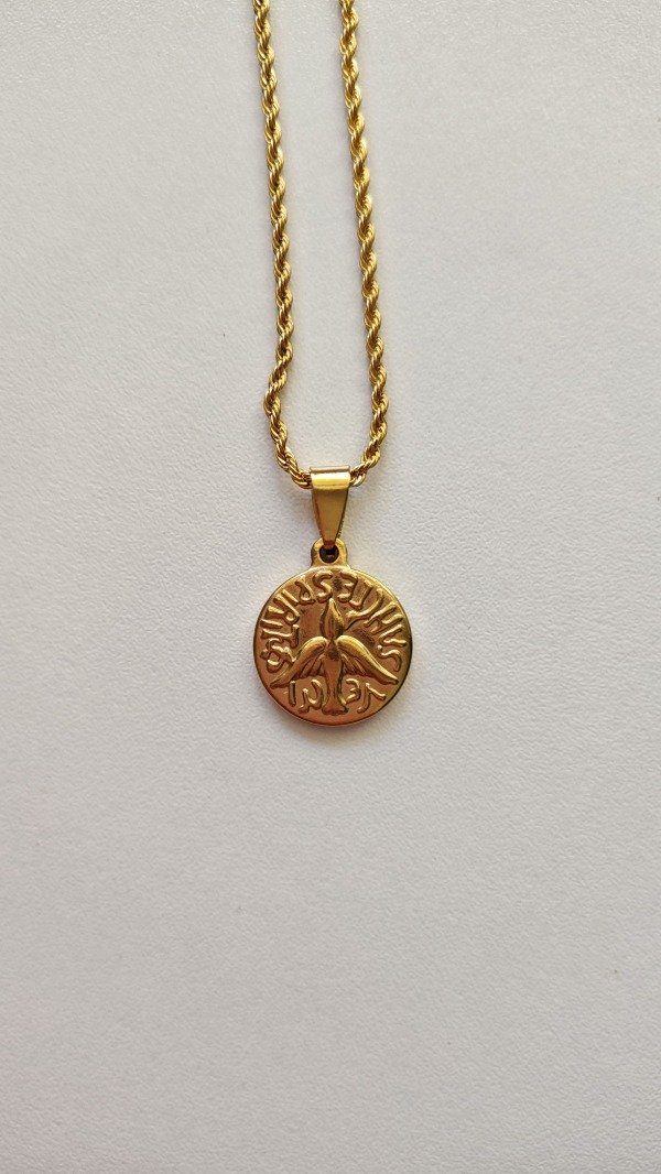 Producto - Medalla y cadena de acero bañado en oro - Espíritu Santo